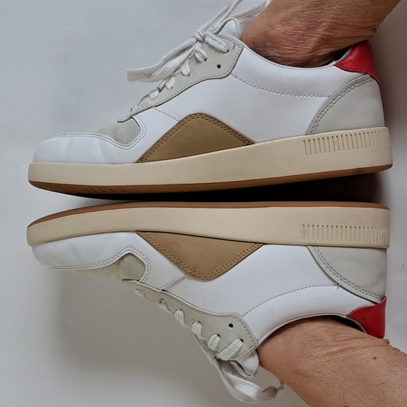 Everlane ReLeather Court sneaker lace up white, tan, with red heel sz6.5 - Picture 13 of 14
